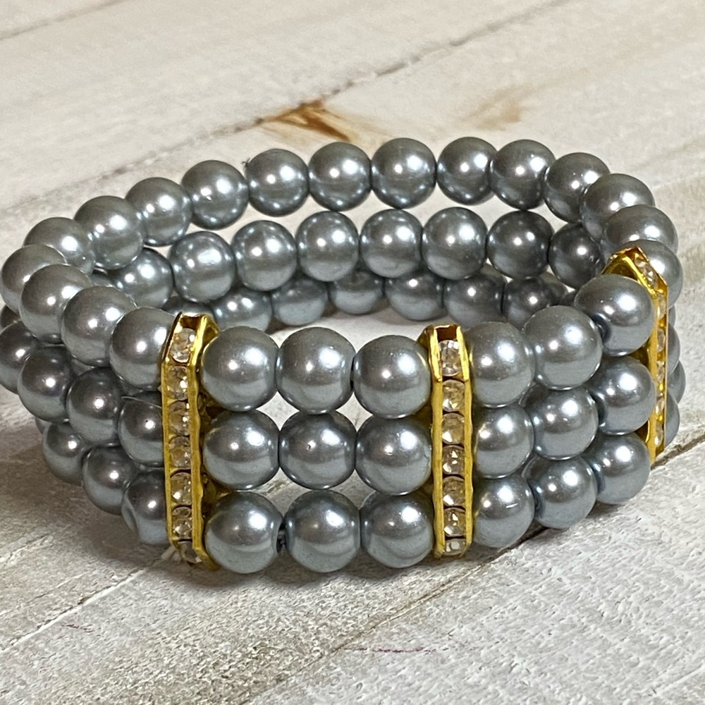 Gray Faux Pearl 3 Strand Stretchy Bracelet